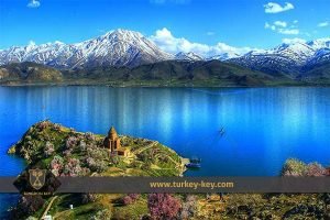 مدينة وان